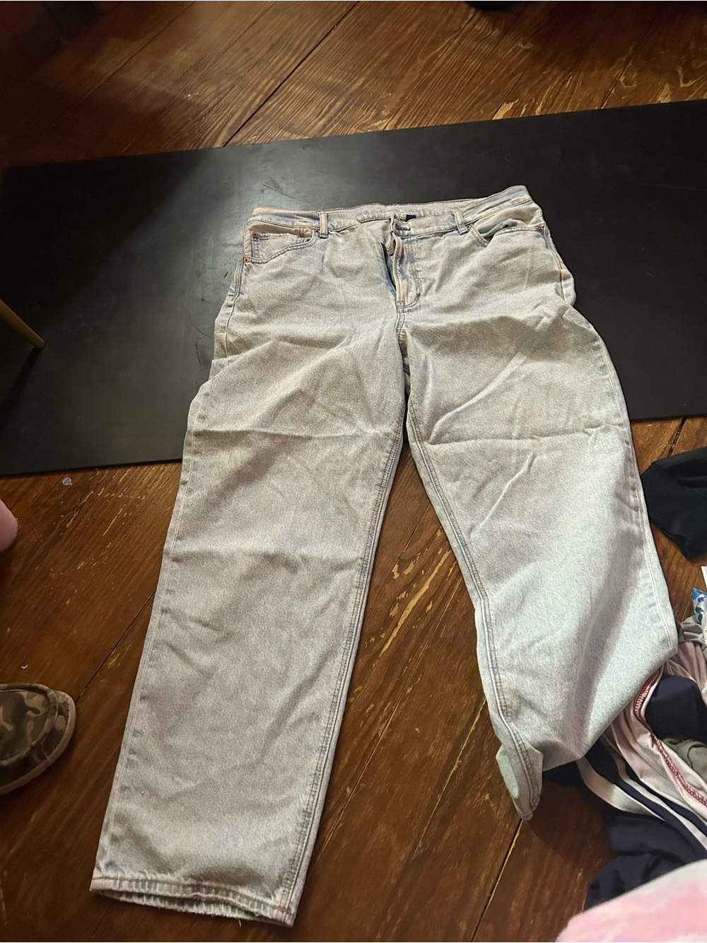 Light Wash american eagle wide leg size 14